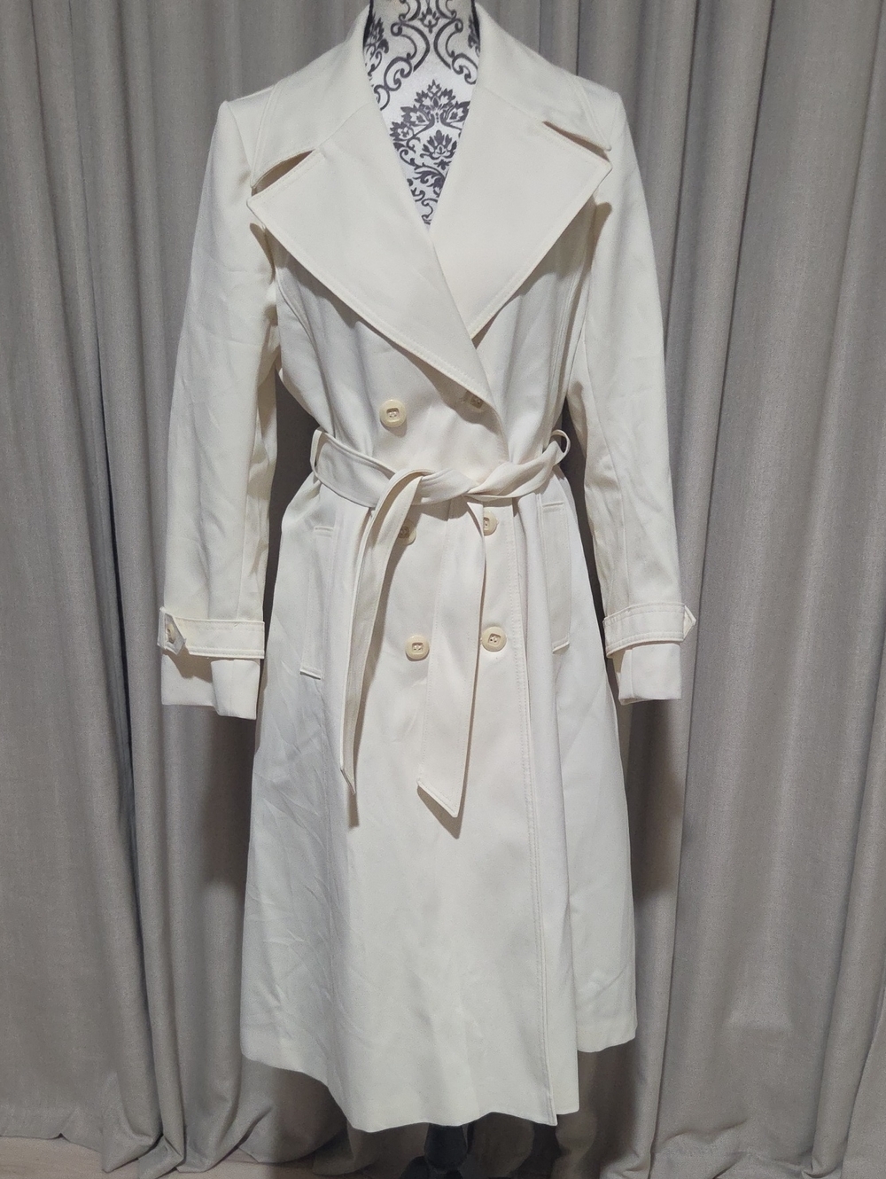 Vintage Cream Double-Breasted Trench Coat with Belt
